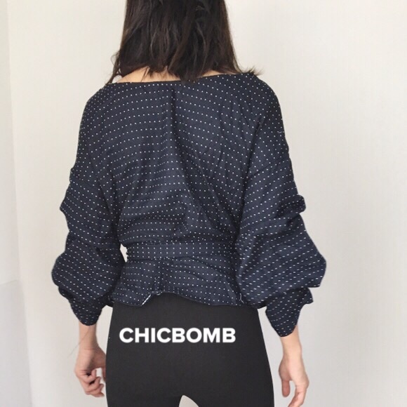 Sexy chic wrapped top with pretty sleeves - Picture 6 of 8